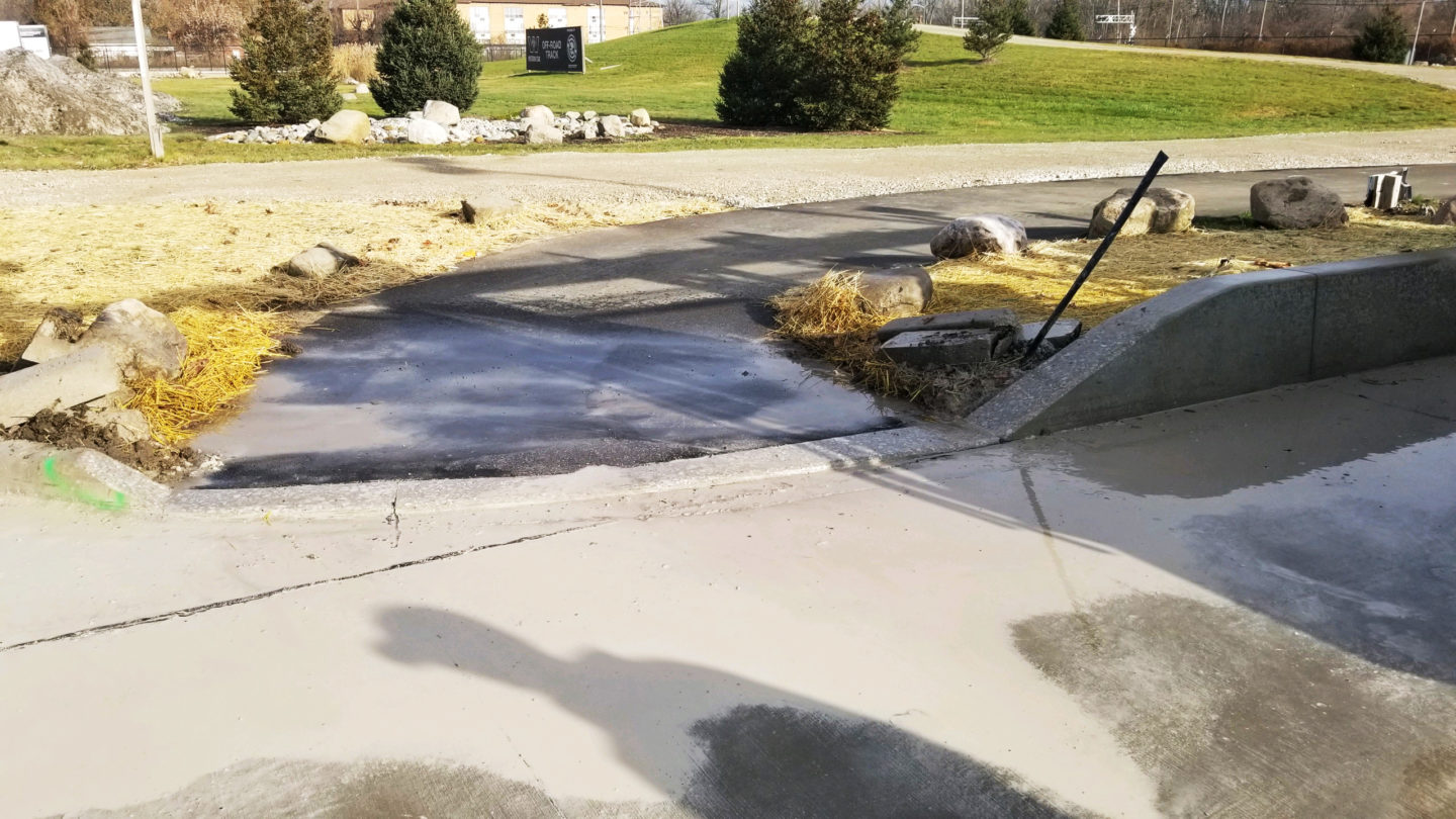 Concrete Sidewalk & Curb Cutting Service FMG Concrete